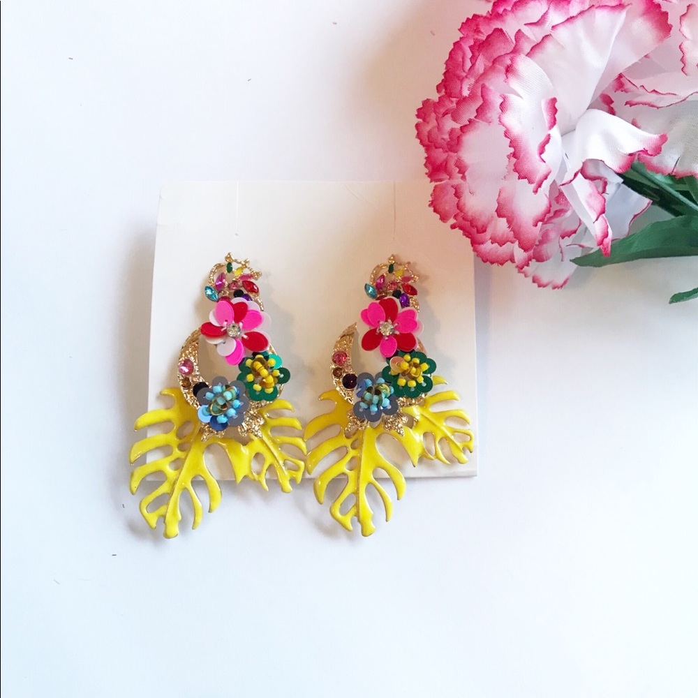 Detailed Drop Colorful Flower and Sequin Earrings